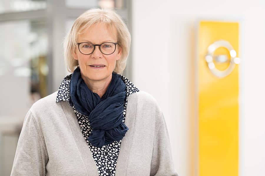 Angela Schmidt